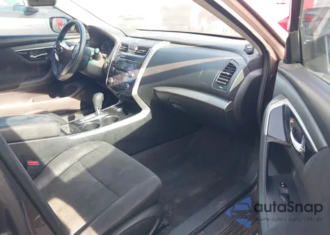 2014 Nissan Altima 2.5 S из США, поврежденный, VIN 1N4AL3AP4EC132215